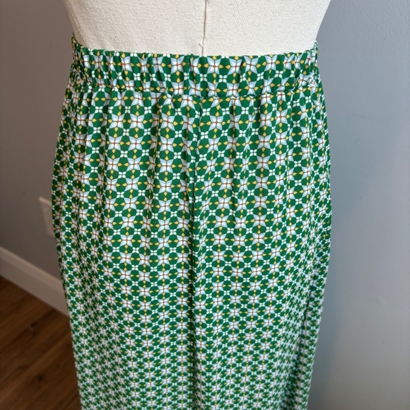 Max Studio, Women's Green Patterned Maxi Skirt,  SZ L - Picture 5 of 7